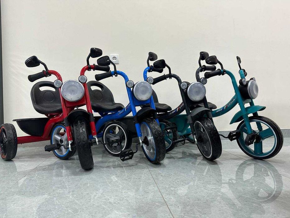 Велосипеды трехколесные.