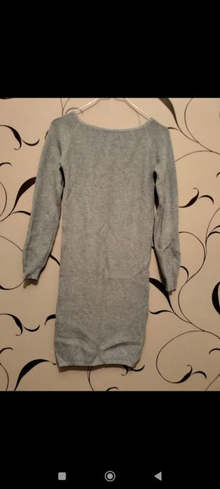 Продам куртки,, платья