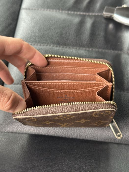 Дамско портмона на Louis vuiton