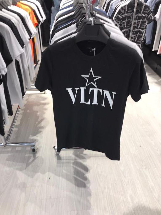 Tricouri Barbati VLTN, DSQ2, Moschino… etc