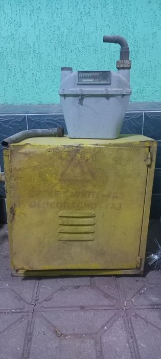 газовый шкаф 2штук