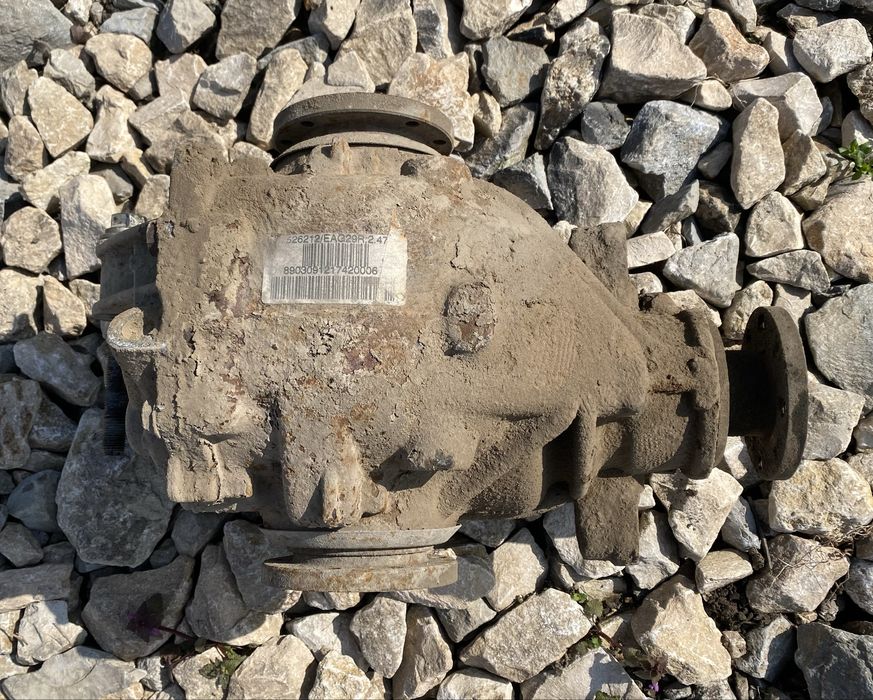 Диференциал с число 2.47 свален от BMW E46 330D ръчка