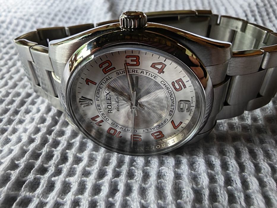 Продавам оригинален часовник rolex