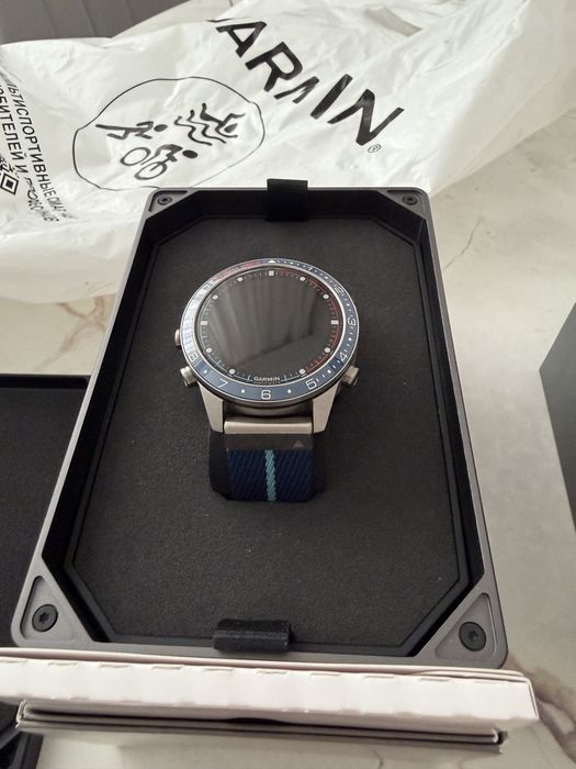 Продам Премиальные смарт часы Garmin