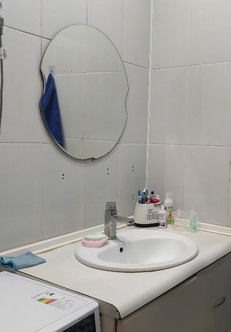 Раковина б/у и зеркало