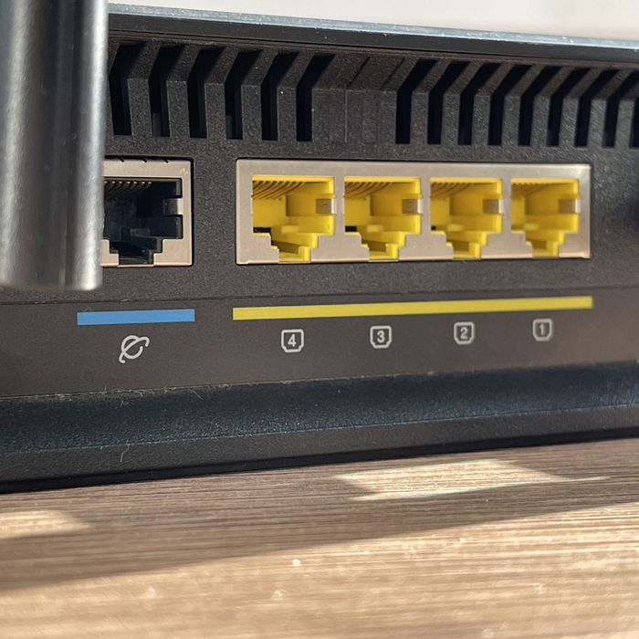 Роутер ASUS AC3200