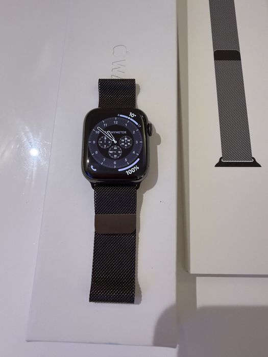 Apple Watch Series 8 45mm Graphite Stainless Steel
