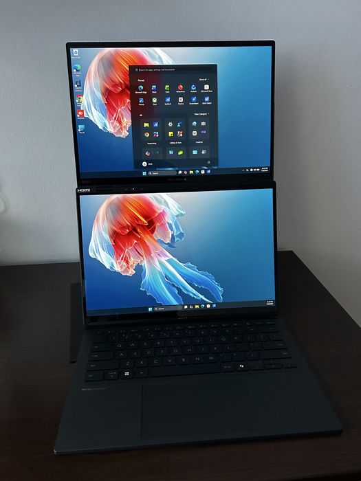 Laptop ASUS Zenbook Duo OLED