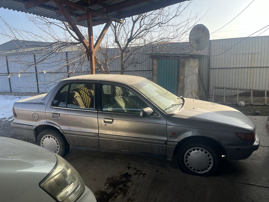 Митсубиси галант