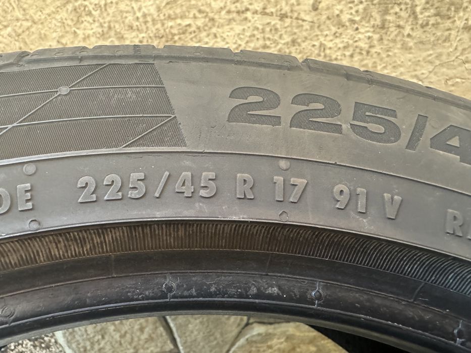 Автомобилни гуми 225 45 17 Continental