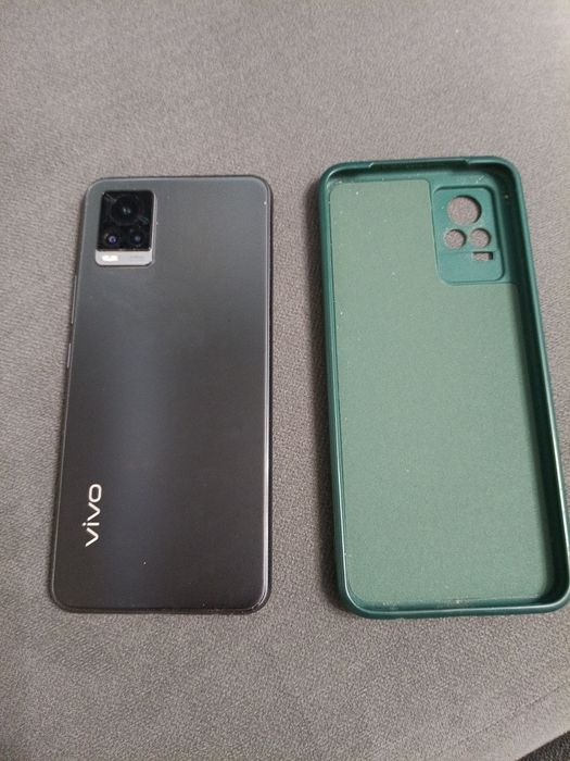 Смартфон Виво В20