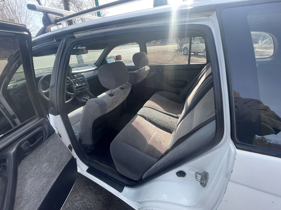 Продам тайота карина е