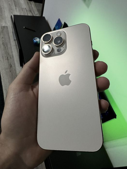 iPhone 16 Pro Max - 100% sanatate baterie