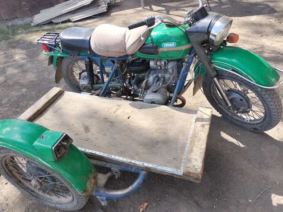 Урал мотоцикл на ходу