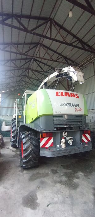 Jaguar 850 sotiladi 2005-yil 4800moto 120 000$