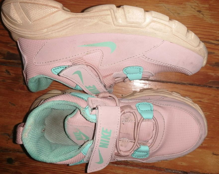 Обувь на девочку