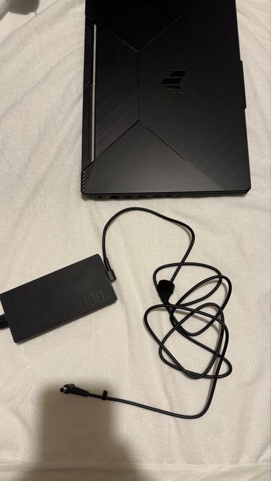 Vand laptop ASUS de gaming ca nou! (Folosit doar 2 ore)