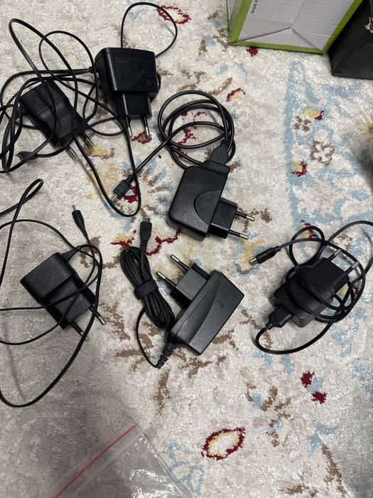 Продам зарядки старые