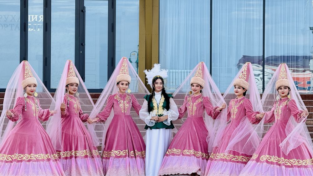 Танцевальный костюмы