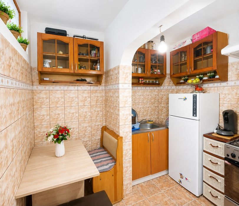 Vând apartament cu 2 camere