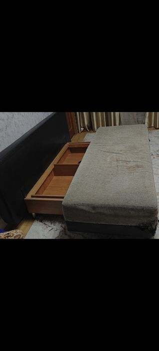 Отдам Диван тахата