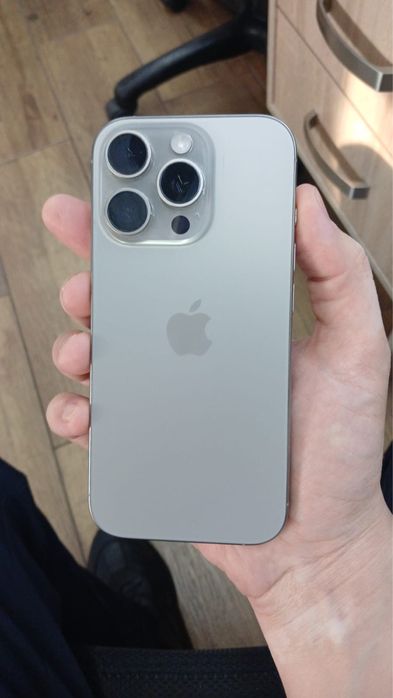 Продам iphone 16 pro 512гб
