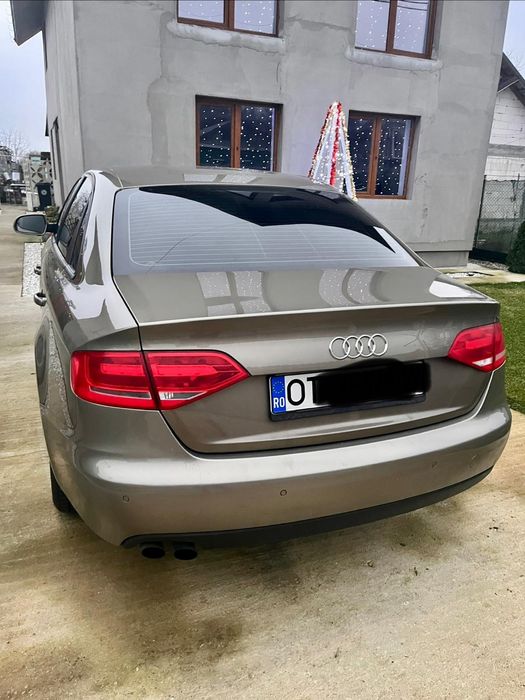 Vând Audi a 4 b8 2010