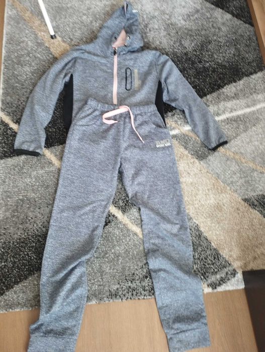 Дрехи за момиче от 128 р-р до Xs