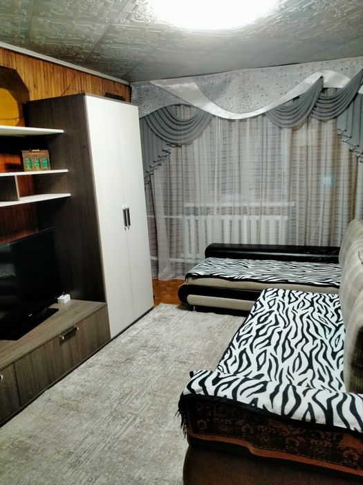 Продаётся дом, двух этажный района Хутор.