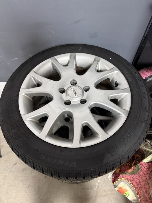 Jante aluminiu R17 au fost de pe Nissan Juke