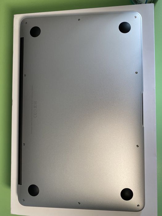 MacBook Air 11-inch (A1465) 128 Gb