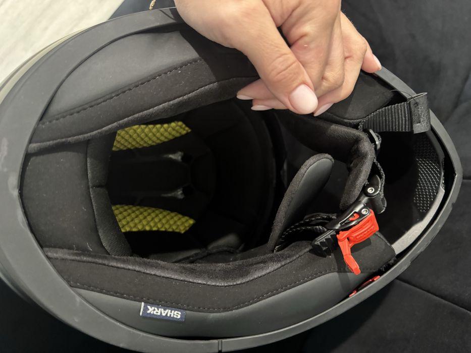 Casca Shark - folosita pt ore scoala - size M