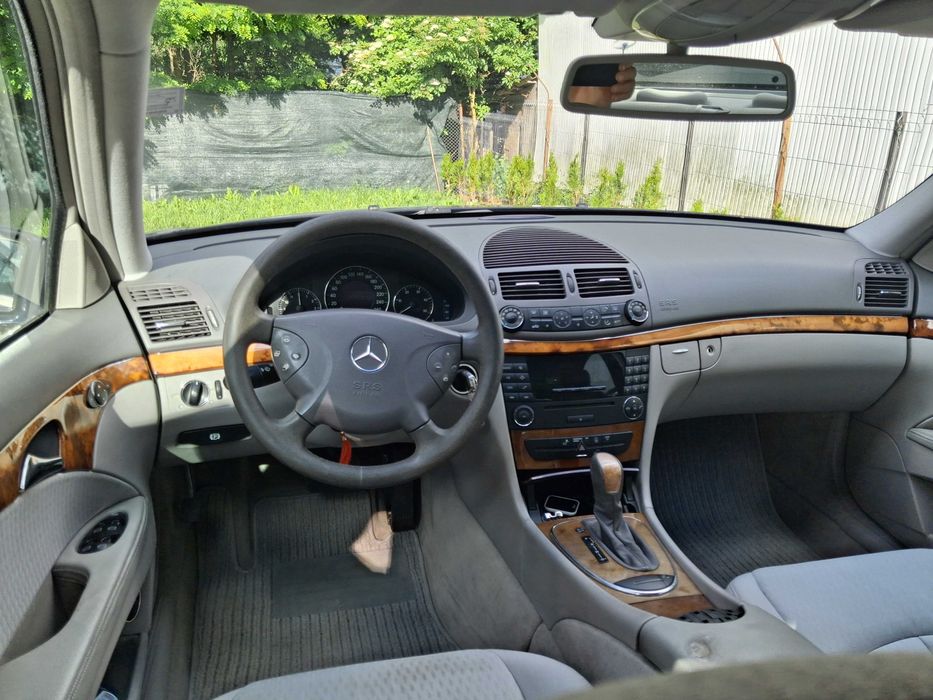 Mercedes E 220 Elegance
