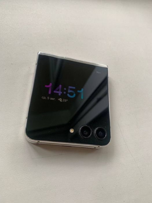 Samsung galaxy flip 5 8/512