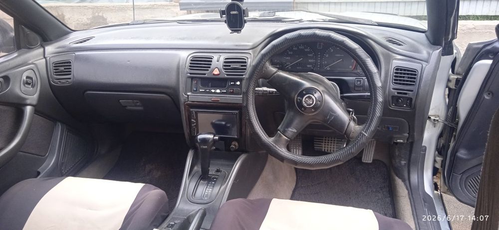 Машина subaru legacy