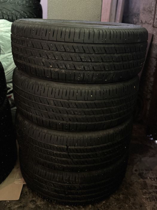 Продам комплект резины 225/55/18
