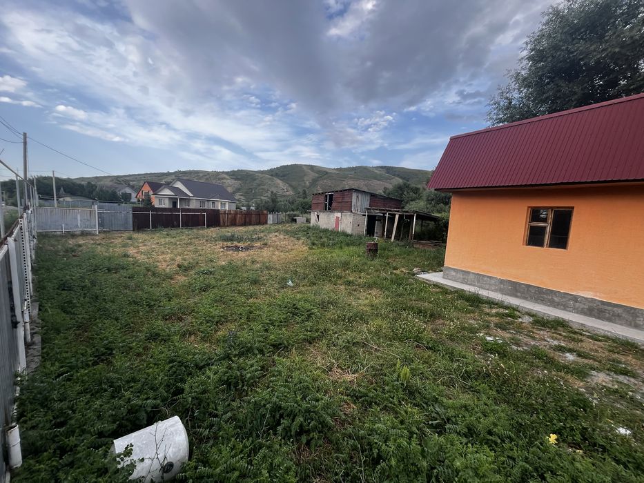 Продам дом 1 коктобе 10соток