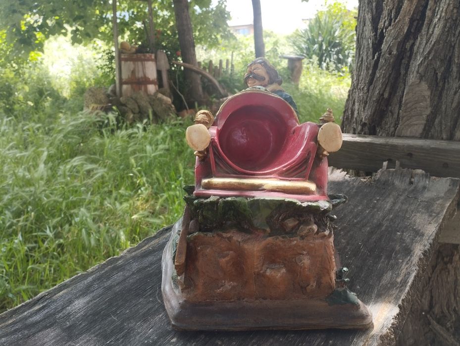 Ретро гипсова Поставка за вино