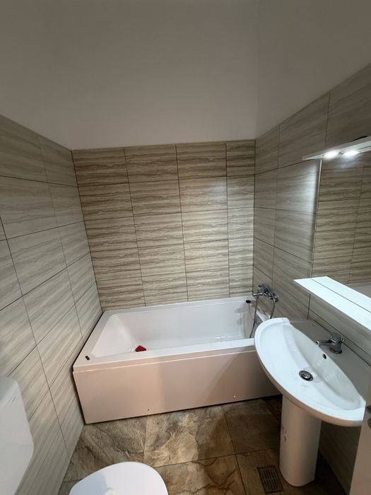 Proprietar Garsonieră / Spațiu Comercial (ballroom, lidl)