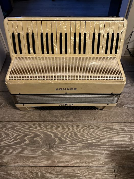 Acordeon Hohner Verdi IIIB 120basi
