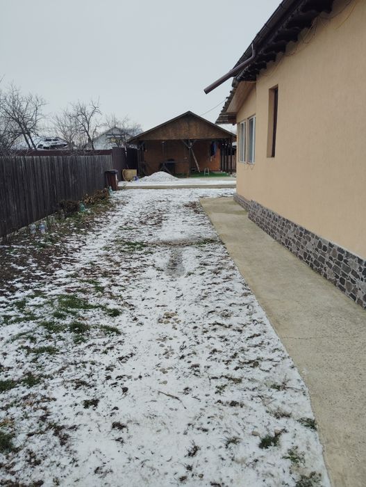 Casa de vanzare com colceag