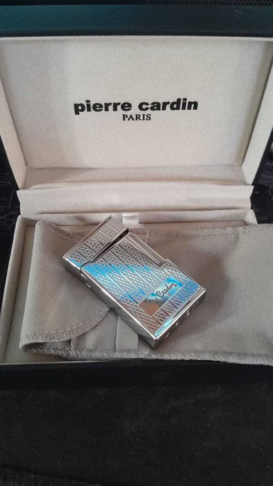 Bricheta metal Pierre Cardin