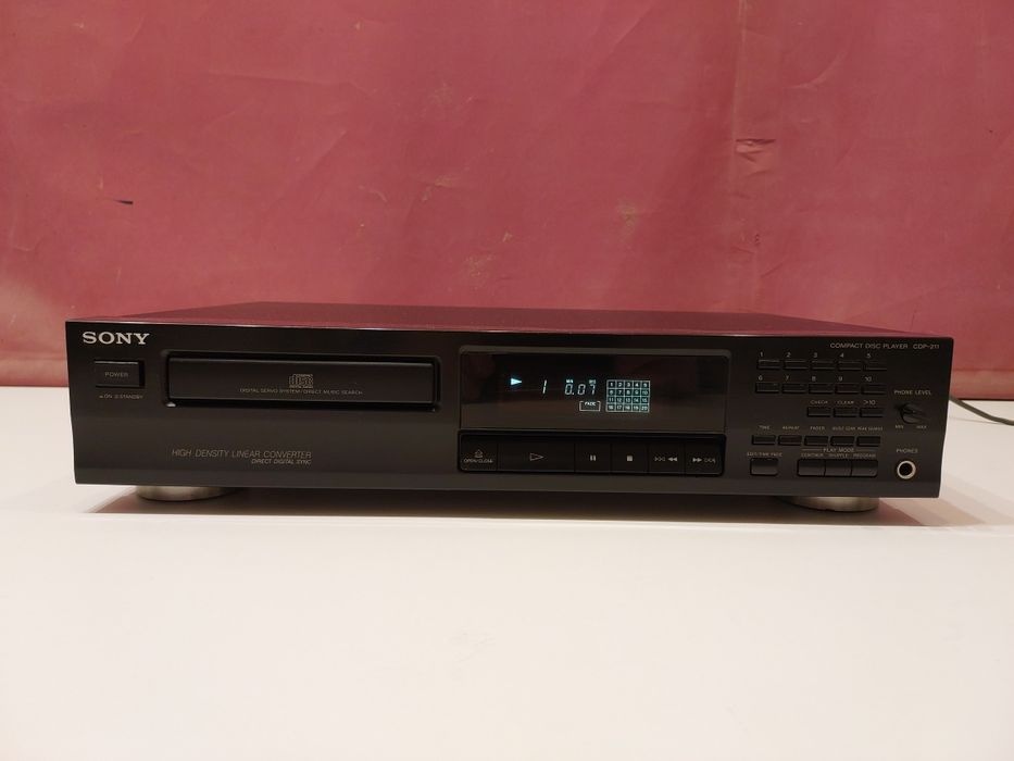 CD-Player Sony CDP-211. Made in France. Perfect funcțional.
