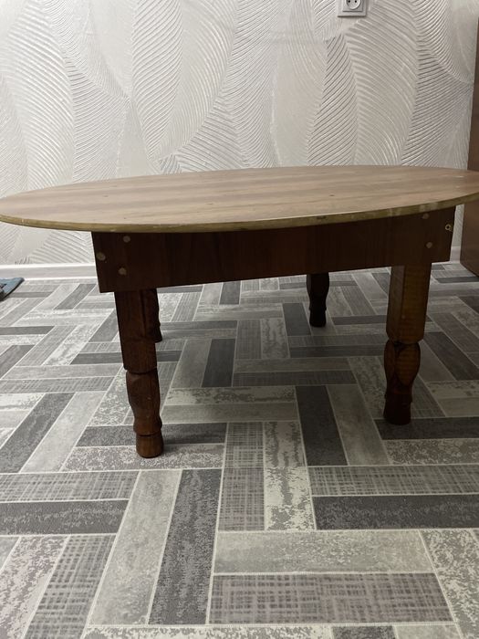 Продам стол хорошего качества