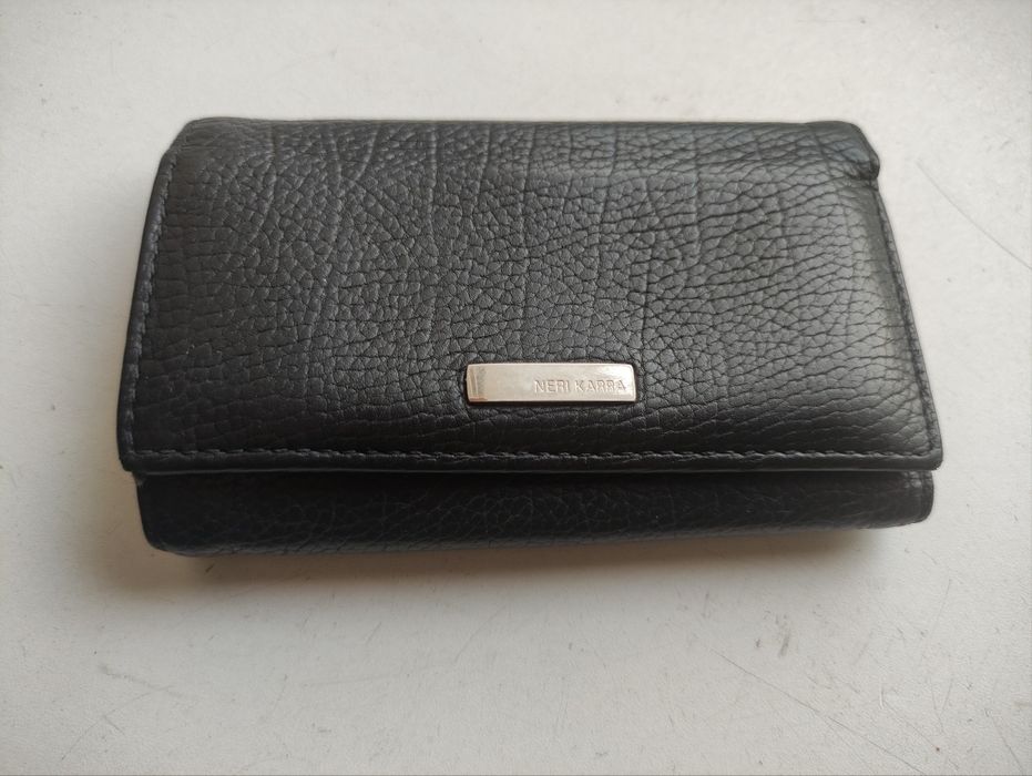 Продам ключницу  в хорошем состоянии