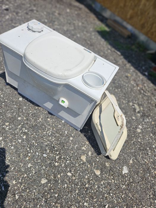 Kit wc cu golire exterioara tethford pe stanga sau pe dreapa rulota