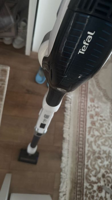 Срочно продаем пылесос Tefal Flex