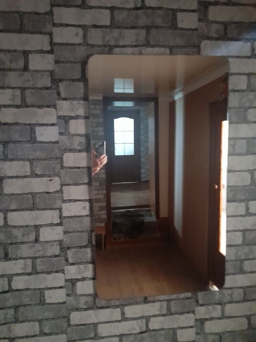 Продам зеркало почти новое