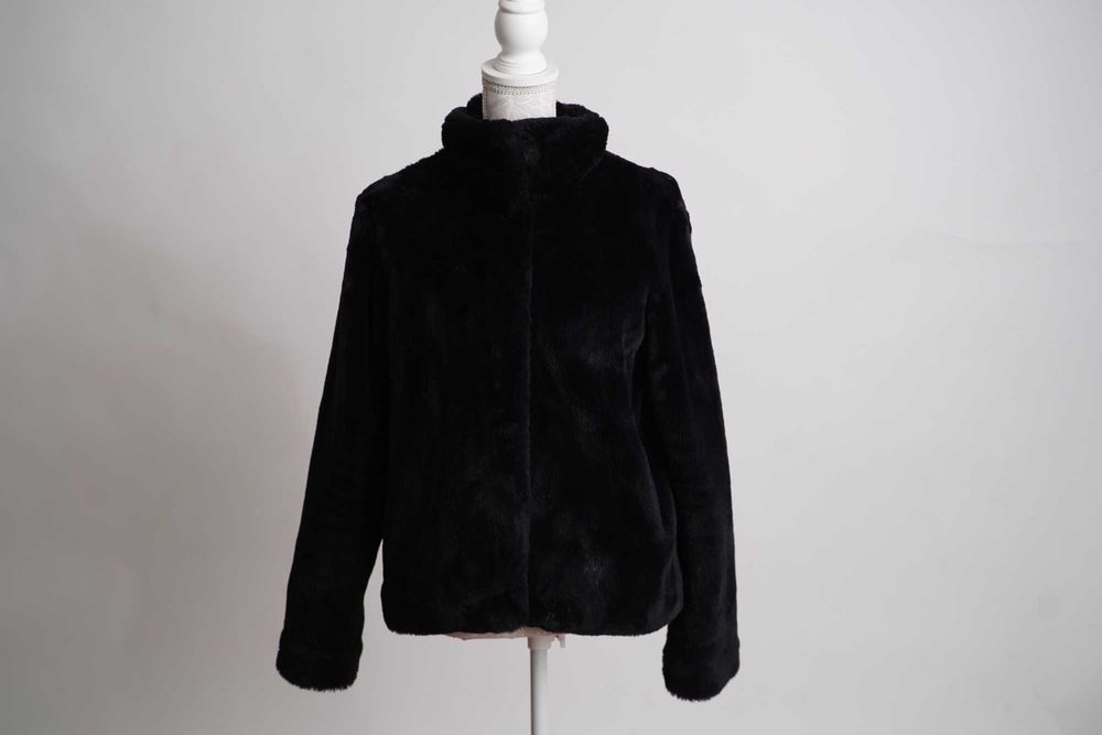 Blanita Hugo Boss, noua, Originala, S-M