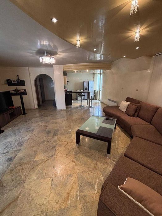 Продава се Мезонет в Пловдив, Каменица 1 - 170 кв.м за 585 €/кв.м - Снимка #1